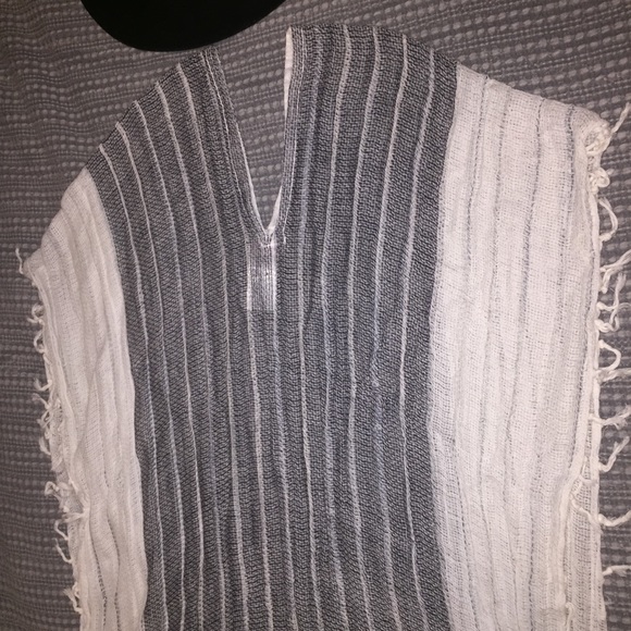 Free People Highs and Lows Gauzy Hi-Low Poncho - Picture 2 of 5